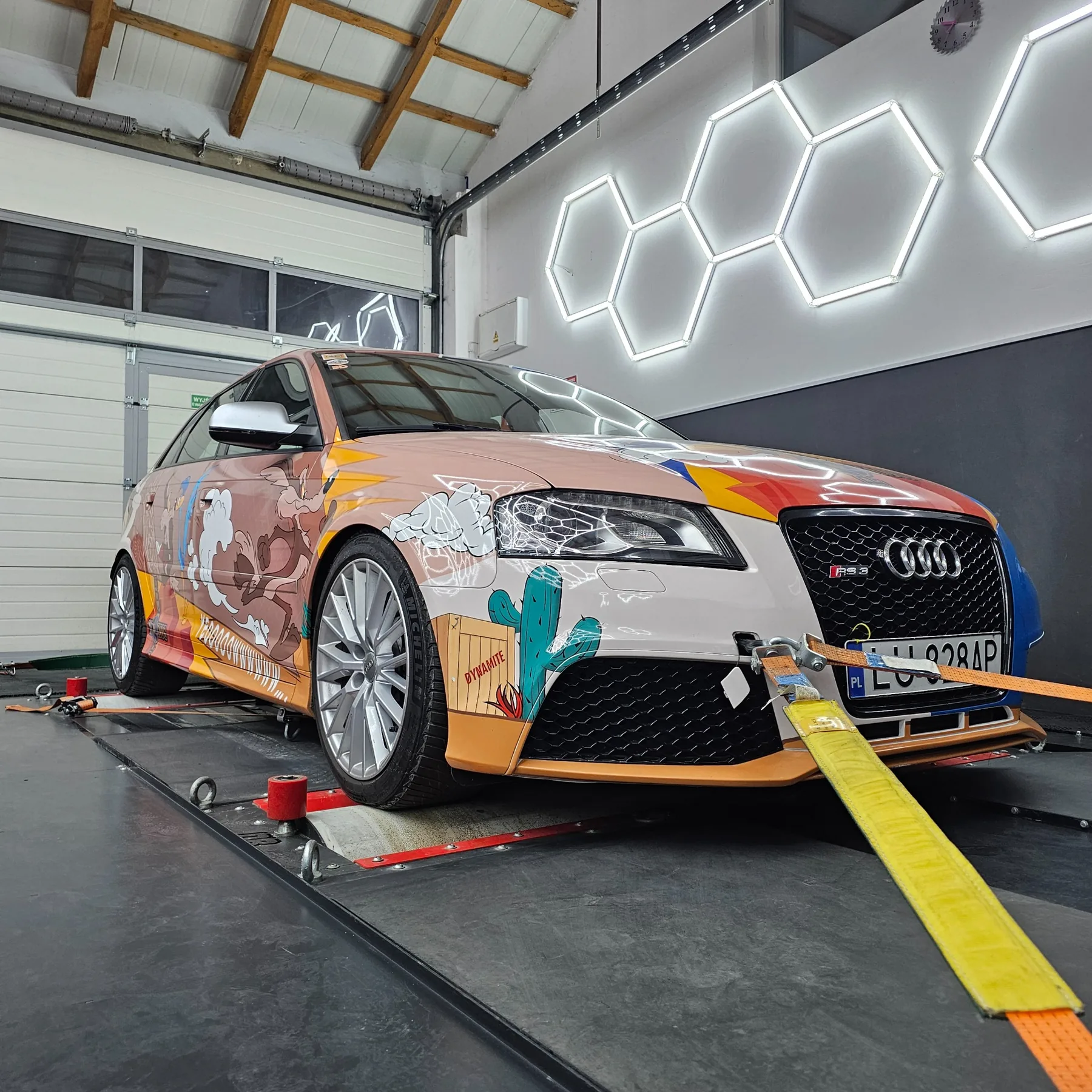 Oklejone Audi RS3 na hamowni